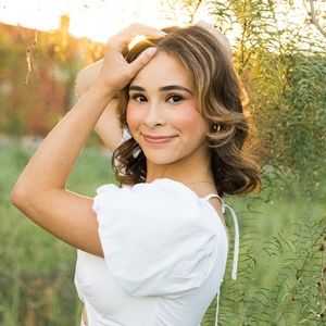 Meet your Posher, Addison